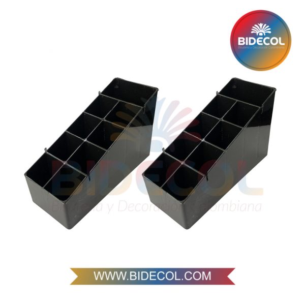 Exhibidor Tipo Escalera para Cosmeticos Negro 14cm x 18 Espacios x 2und