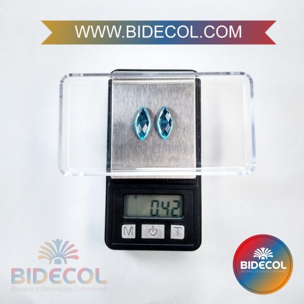 Piedra Para Pegar Acrilica Rombo 1.5cm Azul x 6pares - Image 3