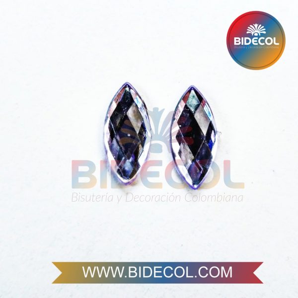 Piedra Para Pegar Acrilica Rombo 1.5cm Morado x 6pares - Image 4