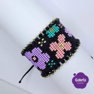 Pulsera flores tejida en mostacilla 13