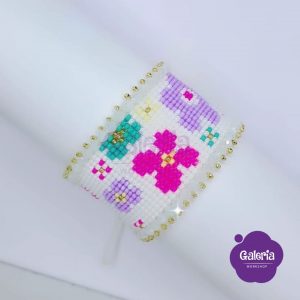 Pulsera flores tejida en mostacilla 21