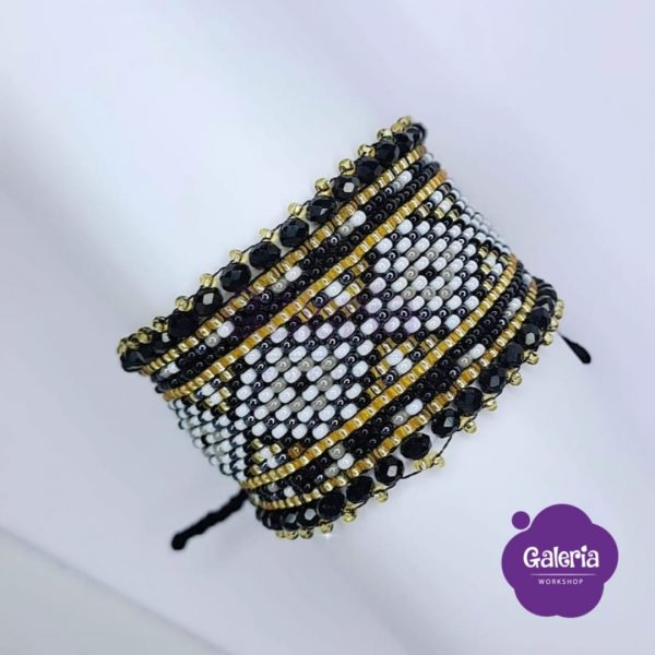 Pulsera trama rombos tejida en mostacilla 19