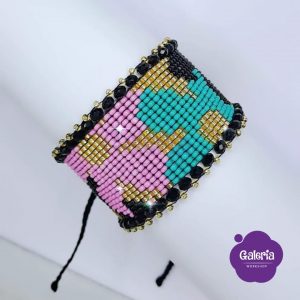 Pulsera flores tejida en mostacilla 18