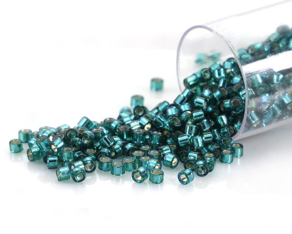 Miyuki delica color esmeralda translucido db0607